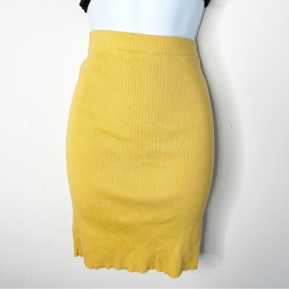 Ports 1961 Women’s Ribbed Knit Mini Skirt Vintage 90s Y2K Mustard Yellow S 2000 - Picture 2 of 13